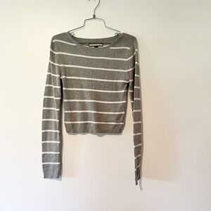 3/$25 Prince & Fox Grey and White Stripe Long Sleeve Shirt sz S/YL